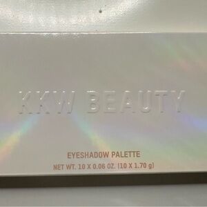 KKW Beauty Eyeshadow Palette - Cream